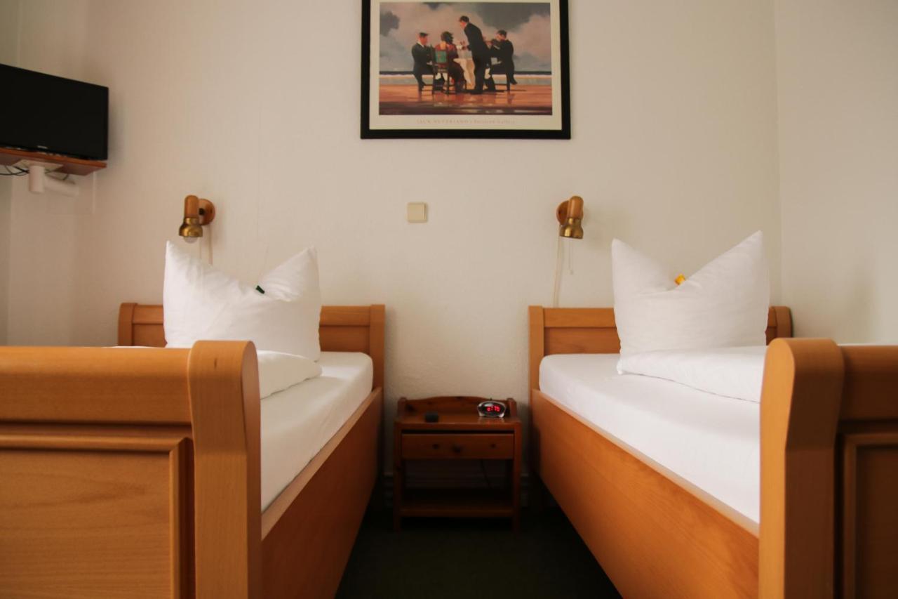Hotel Meiendorfer Park Free Parking Hamburg Dış mekan fotoğraf